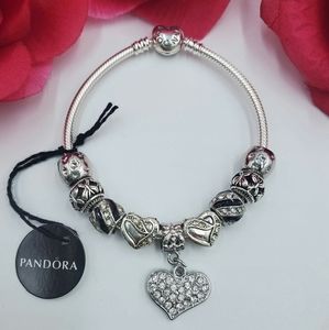 Auth. Pandora s925 bangle heart clasp with charms